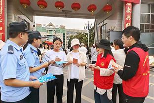 手感冰凉！小瓦格纳上半场7投0中得到4分5助 三分3投0中